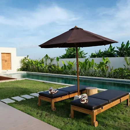 Villa Yaouh A Pererenan Munggu Exterior photo